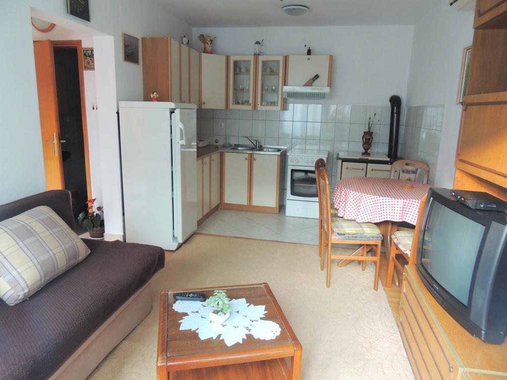 Apartment In Novi Vinodolski 15274 Povile Exterior foto